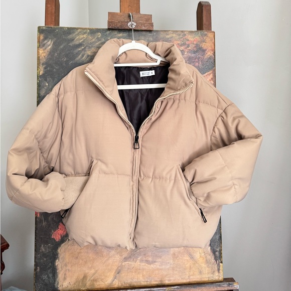 NWOT tan puffer jacket - Picture 1 of 3